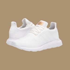 Adidas Women’s Swift Run White Athletic Sneakers NWT